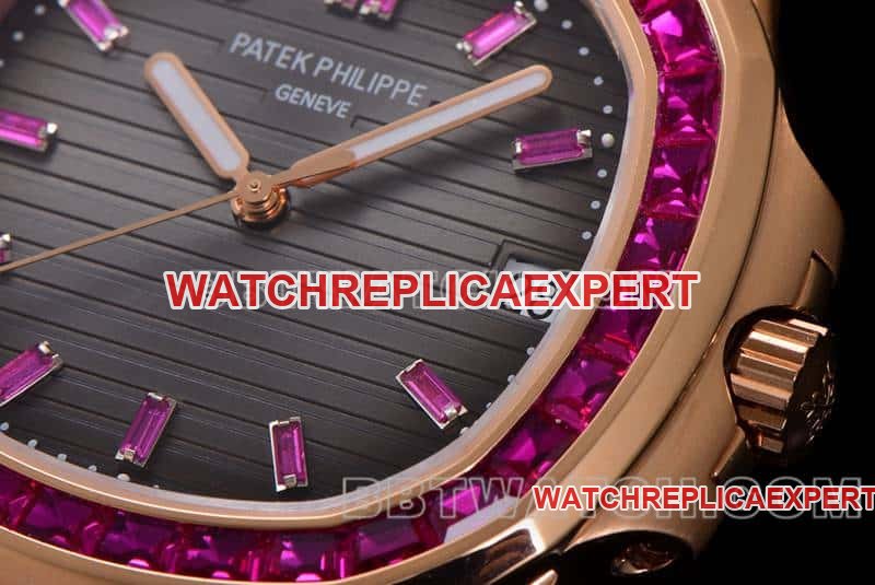 E7 factory Patek Philippe sporty and elegant top-tier replica black gradient disc pink diamond bezelNautilus5711front live photo