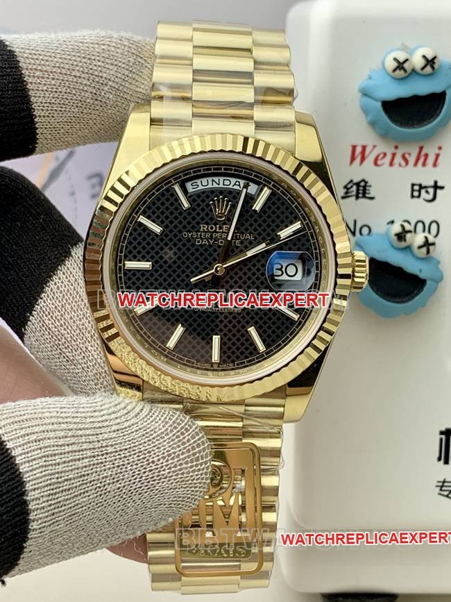 Super clone watch PPM factory black dial plaid RolexDay-Dateyellow gold mechanical front live photo