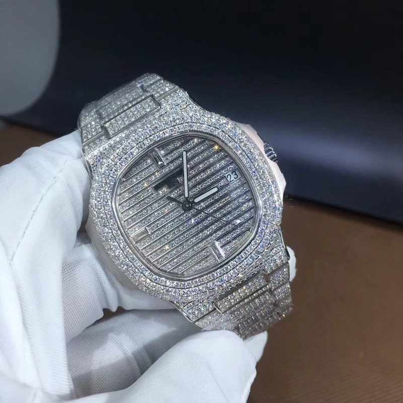 Real diamond replicaPatek PhilippeNautilus40mm full diamond front view