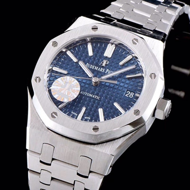 top-tier replica watch Audemars Piguet men's blue dial mechanical steel bracelet watch front view