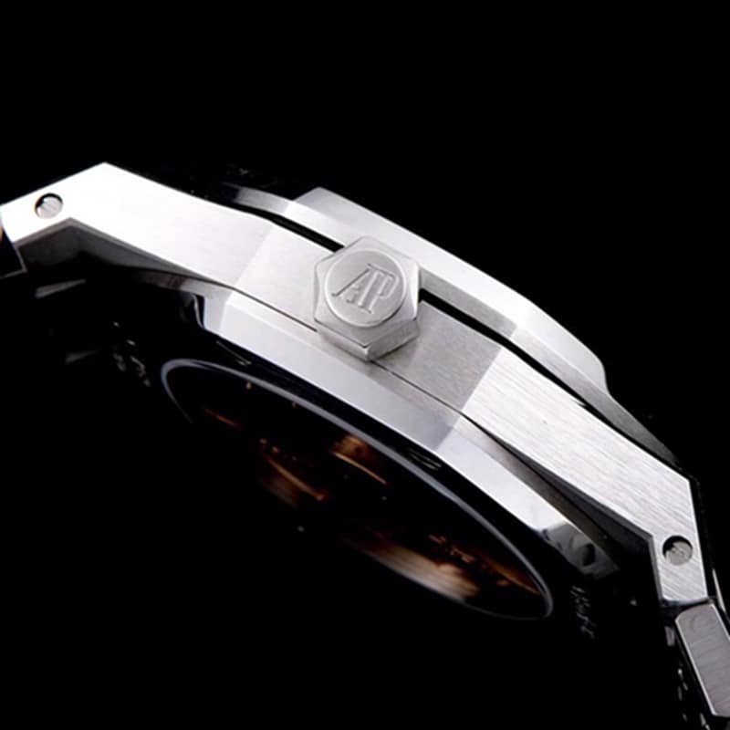 top-tier replica watch Audemars Piguet men's blue dial mechanical steel bracelet watch side view