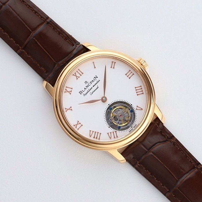 Top-tier replica watch Blancpain men's white dial Art Master series leather strap watch front view
