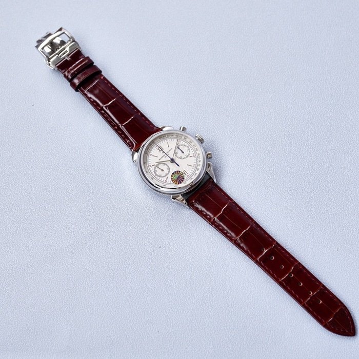 top-tier replica watch Vacheron Constantin men's white dial1955 series leather strap watch front view