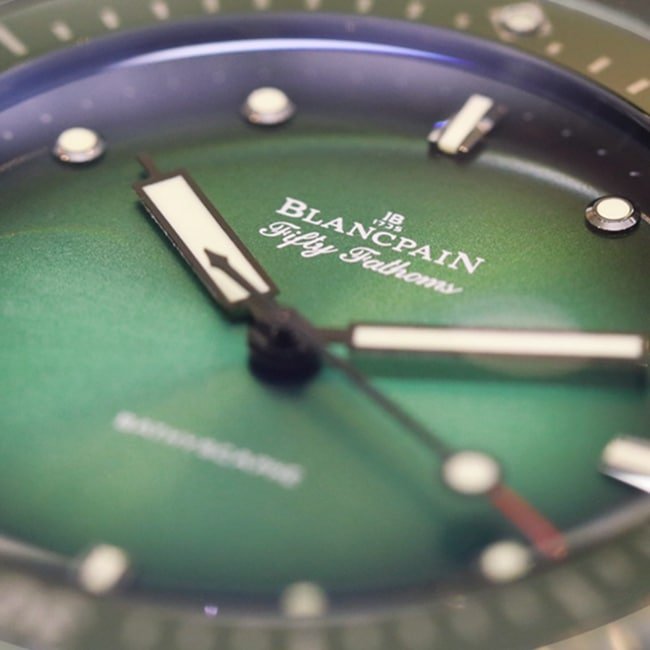 GF Factorytop-tier replica watch Blancpain men's green dial nylon strap fifty fathom series limited edition watch detail shots