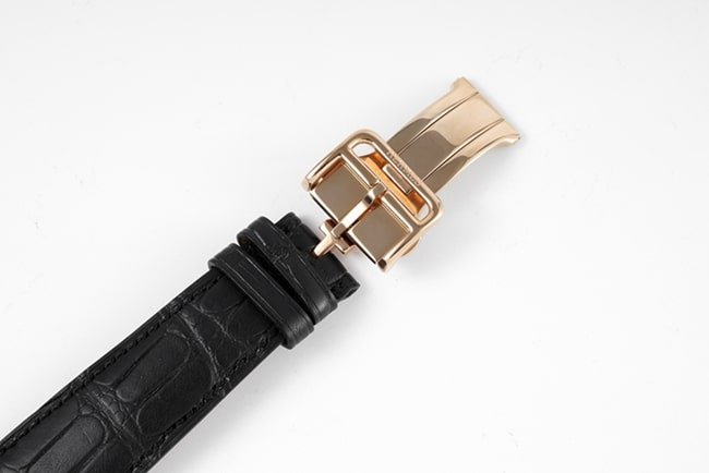 top-tier replica Hermès men's white dial black belt quartzleather strap watch clasp picture