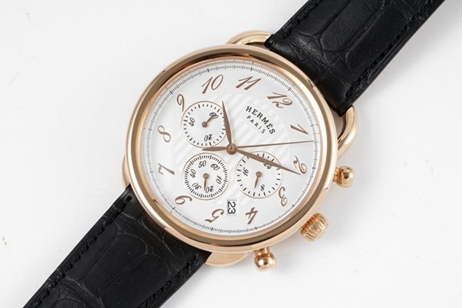 top-tier replica Hermès men's white dial black belt quartzleather strap watch front view