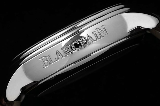 JBF FactoryBlancpaintop-tier replicahigh-quality replica watch men's white dial brown belt V3 version tourbillon classic full series mechanical leather strap watch side view