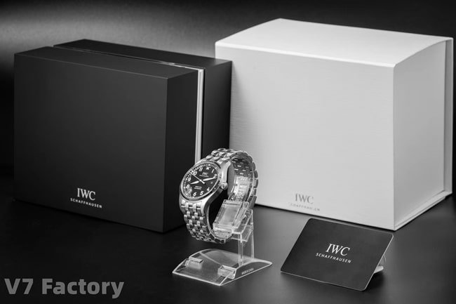 V7 factory IWC top-tier replica watch men's black dialsteel bracelet mechanical ultimate version mark eighteen series watch front view