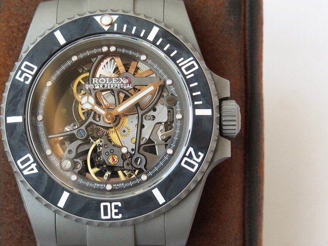 top-tier replicasuper clone watch Rolex fully hollow Submariner series men's steel bracelet mechanical watch detail shots