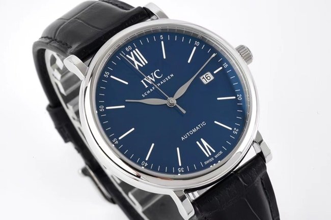 ZF Factorytop-tier replica watch IWC Portofino series automatic movementleather strap watch front view