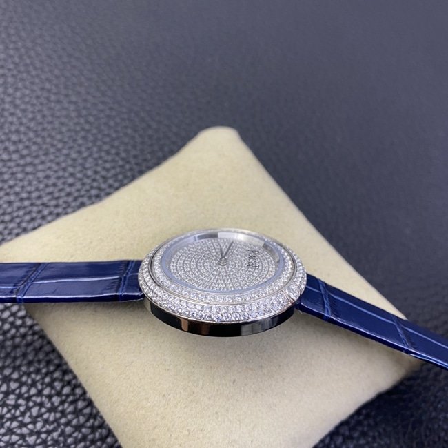 Piaget top-tier replica watch white dial blue belt POSSESSION series ladies quartz watch side view