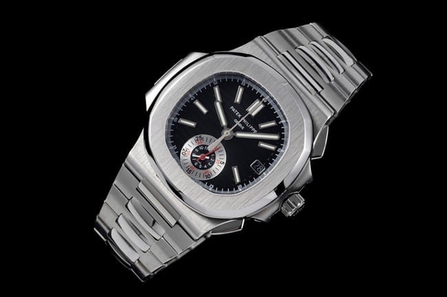 3K FactoryPatek Philippetop-tier replica watch Nautilus series men's blue dialsteel bracelet multi-function chronograph watch front view