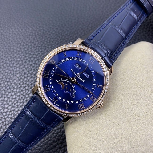 OM Factorytop-tier replica watch Blancpainvilleret classic series men's blue dial blue belt watch front view