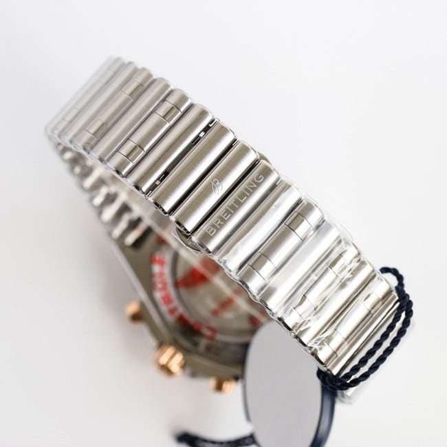 top-tier replicaBreitlinghigh-quality replica bullet chainAsia-7750movement42mm white dialsteel bracelet men's clasp picture
