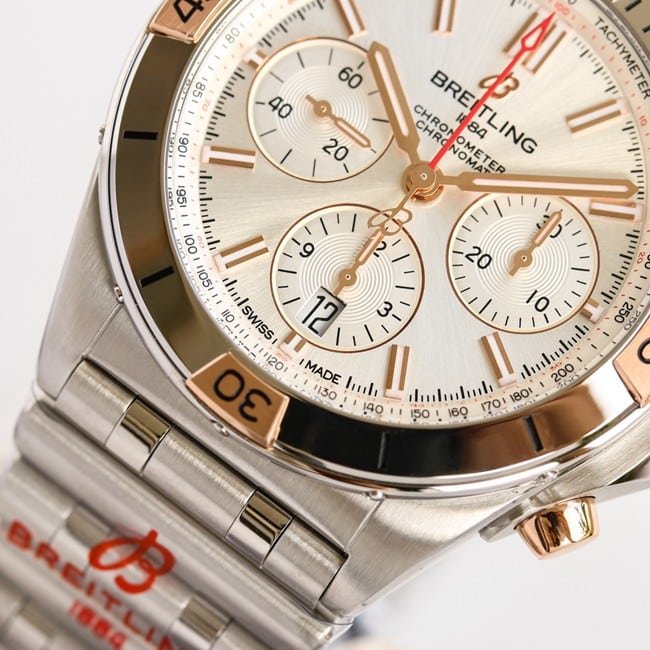 top-tier replicaBreitlinghigh-quality replica bullet chainAsia-7750movement42mm white dialsteel bracelet men's detail shots