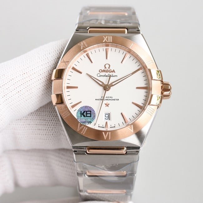 top-tier replicaOmega fifth generation constellation series white dialrose gold silver steel bracelet men's watch front view