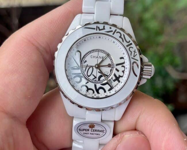 top-tier replicaEASTChanelJ12 series ladies watch front view