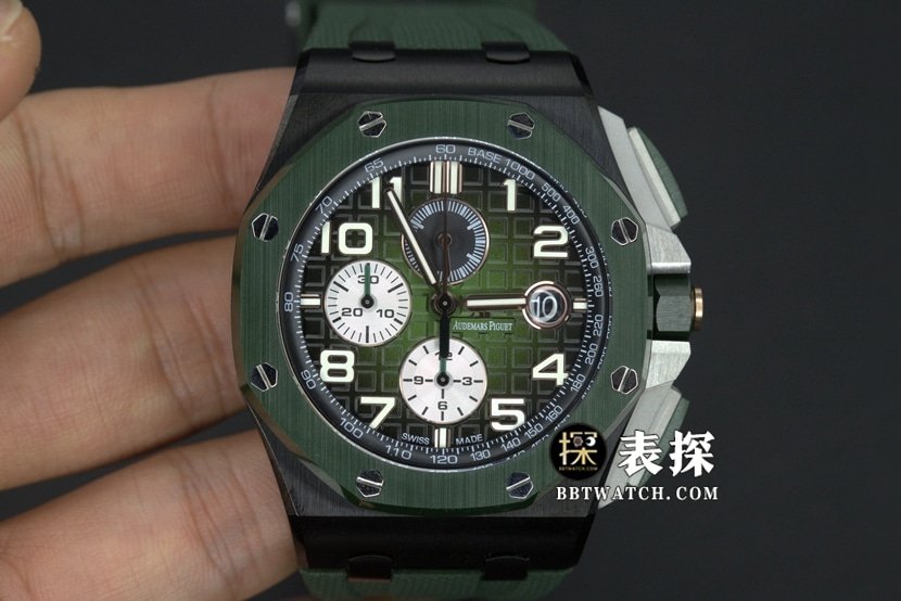 APF factory Audemars PiguetRoyal Oak offshore type 264051:1top-tier replica watch men's color ceramicgreen dial rubber model pictures and prices front live photo