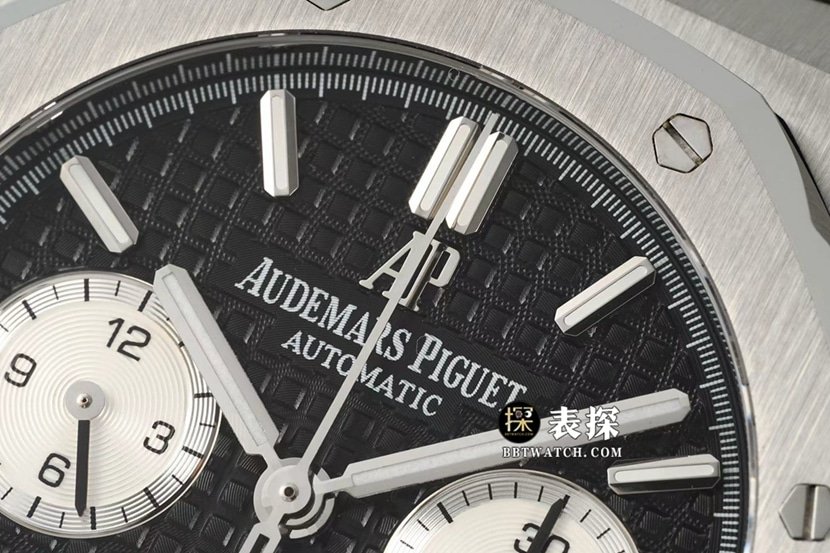 Audemars Piguet classic replica watch,ipfRoyal Oakreplica watch,front live photo